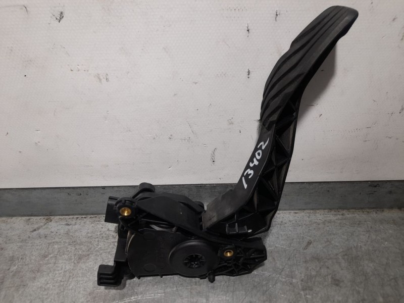 Recambio de pedal acelerador para nissan micra v (k14) visia referencia OEM IAM 180025FA0B  