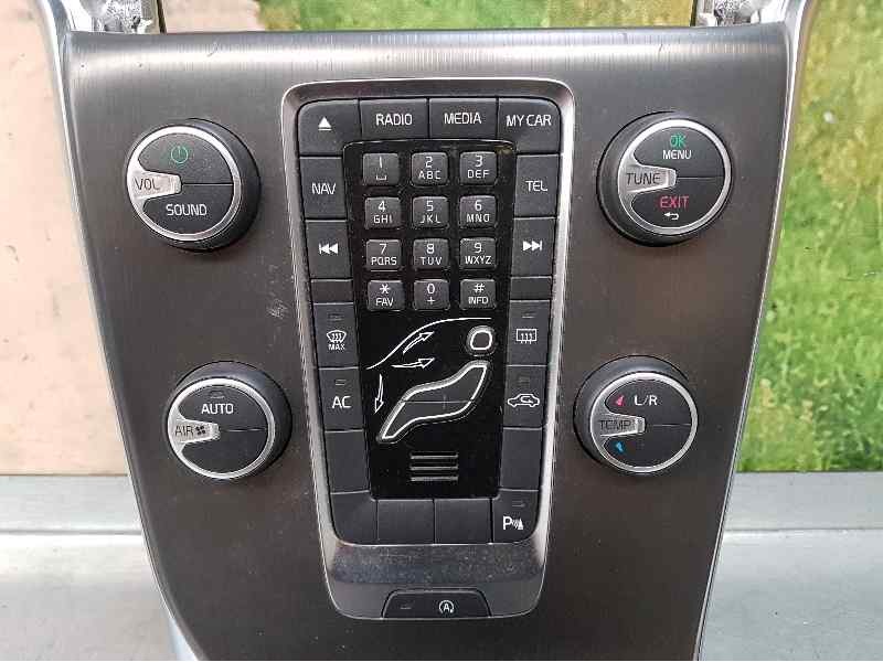 Recambio de mando climatizador para volvo v40 momentum referencia OEM IAM 2786922Y5CS  C/ MANDO RADIO