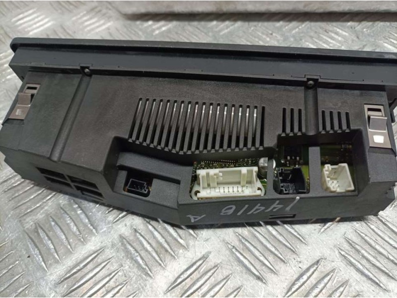 Recambio de mando climatizador para bmw serie 3 berlina (e46) 320d referencia OEM IAM 64116902440 5HB00773811 HELLA