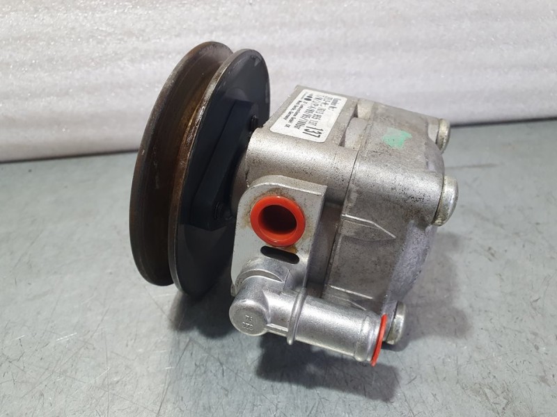 Recambio de bomba direccion para tata safari referencia OEM IAM 7613955137  