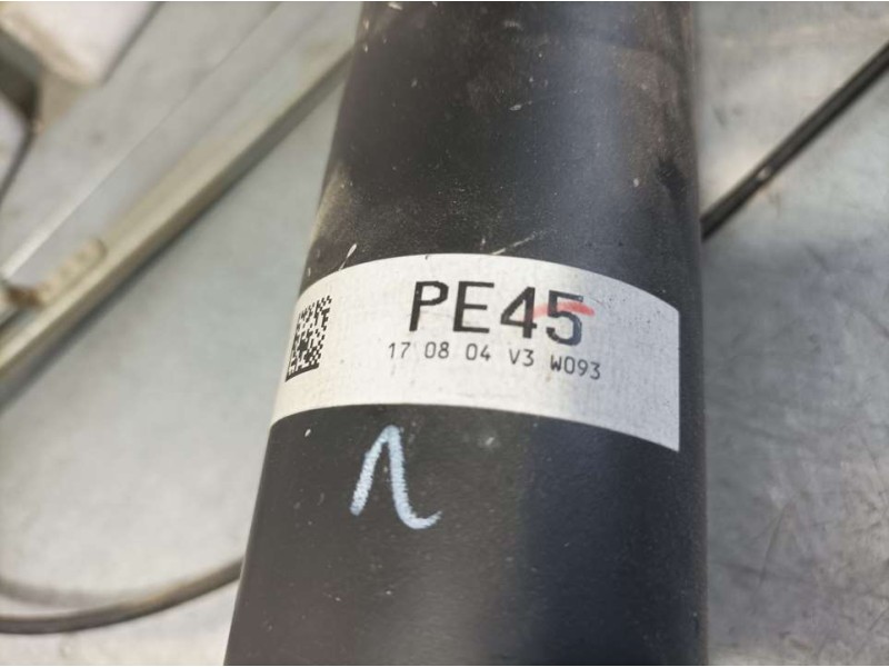 Recambio de transmision central para lexus is 300h referencia OEM IAM PE45  