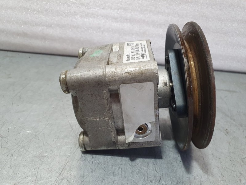 Recambio de bomba direccion para tata safari referencia OEM IAM 7613955137  