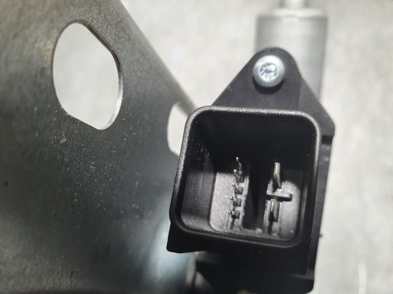 Recambio de elevalunas trasero izquierdo para opel astra k lim. 5türig business referencia OEM IAM GM13406677 C31351101 BROSE