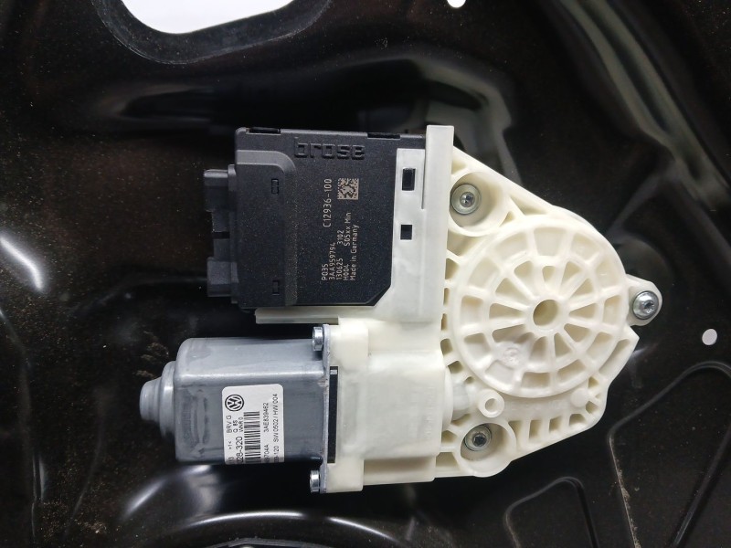 Recambio de elevalunas trasero derecho para volkswagen passat b7 (362) 2.0 tdi referencia OEM IAM 4AA839756  