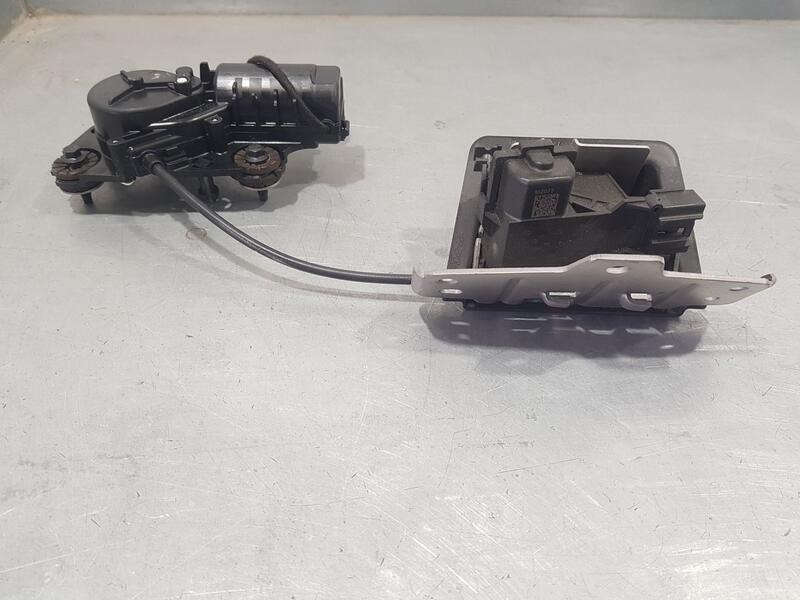 Recambio de cerradura maletero / porton para lynk & co 01 phev referencia OEM IAM 8888087434  