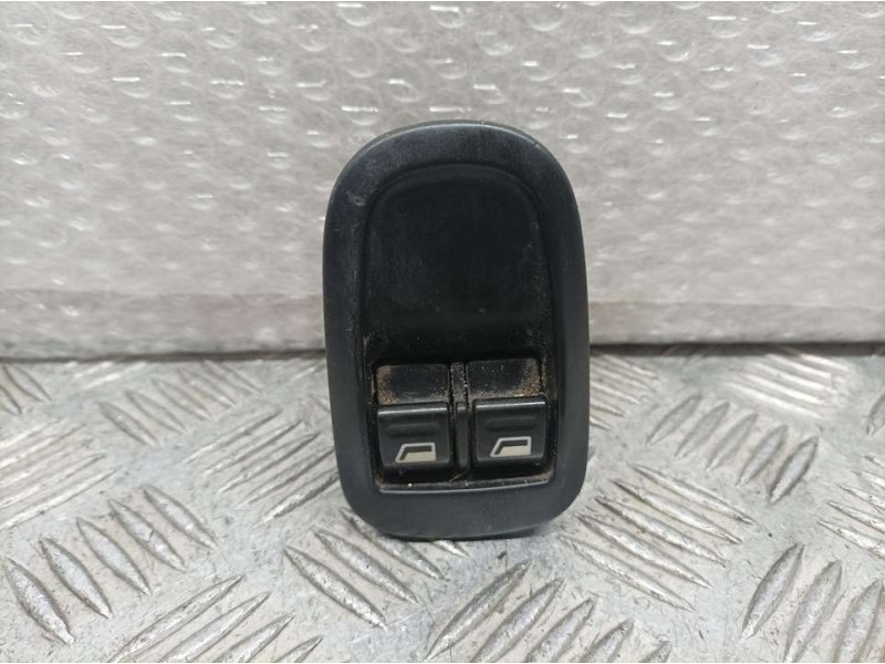 Recambio de mando elevalunas delantero izquierdo para peugeot 206 berlina x-line referencia OEM IAM 6552WQ  VALEO