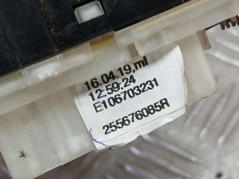 Recambio de mando limpia para renault clio iv business referencia OEM IAM 255676085R  