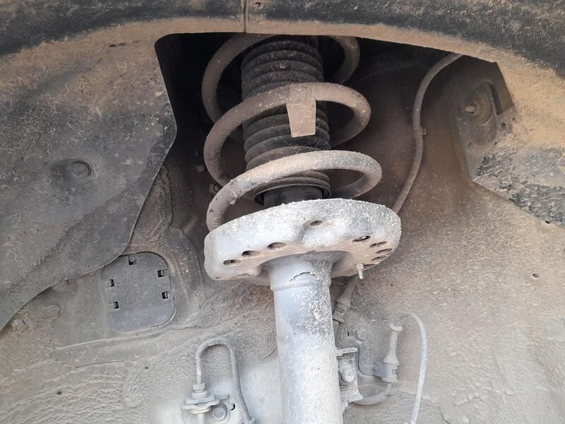 Recambio de amortiguador delantero izquierdo para kia soul ii (ps) 1.6 gdi referencia OEM IAM   