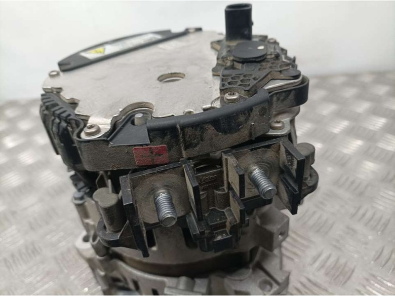 Recambio de alternador para kia stonic (ybcuv) drive referencia OEM IAM 3630007000 2726652 VALEO