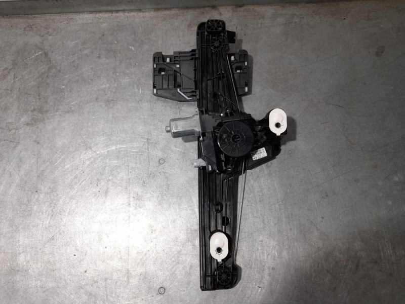 Recambio de elevalunas trasero izquierdo para peugeot 208 (p2) active referencia OEM IAM 9829045980  ELECTRICO 6 PINES