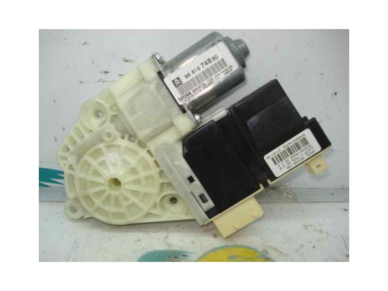 Recambio de motor elevalunas delantero derecho para citroën c4 berlina collection referencia OEM IAM 9681574880  BROSE
