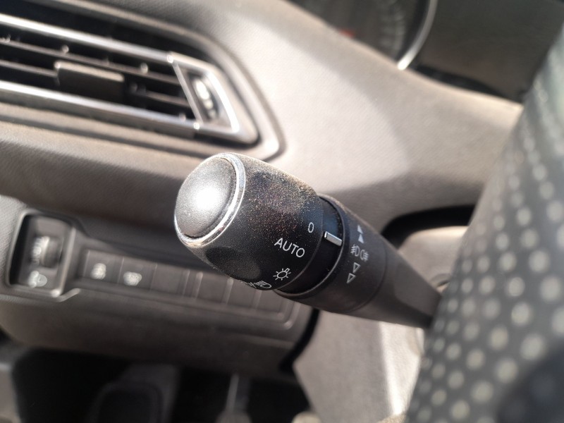 Recambio de mando luces y limpia para peugeot 308 ii (lb_, lp_, lw_, lh_, l3_) 1.6 bluehdi 120 referencia OEM IAM 98072732ZD  