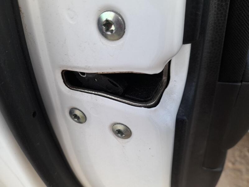 Recambio de cerradura puerta delantera izquierda para kia soul ii (ps) 1.6 gdi referencia OEM IAM 81310B2010  