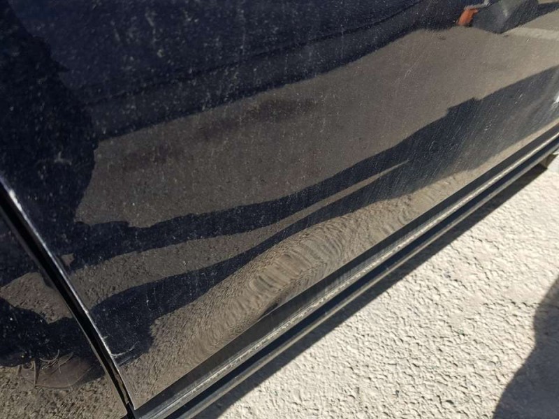 Recambio de puerta delantera derecha para jeep compass limited 4x2 referencia OEM IAM 68079386AC TOCADA 