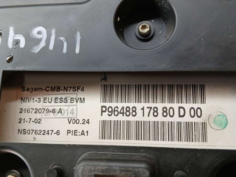 Recambio de cuadro instrumentos para citroën xsara berlina 1.6i 16v premier referencia OEM IAM 9648817880 216720796A SAGEM