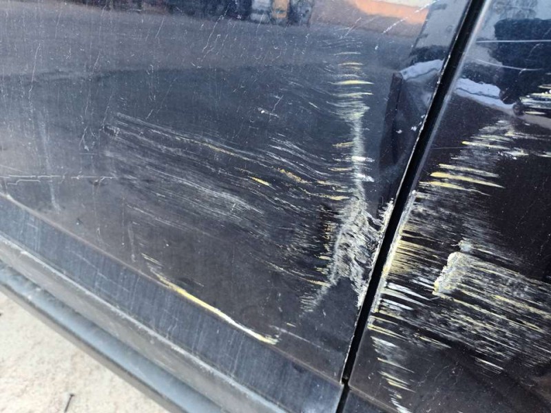 Recambio de puerta delantera izquierda para jeep compass limited 4x2 referencia OEM IAM 68079387AC TOCADA 