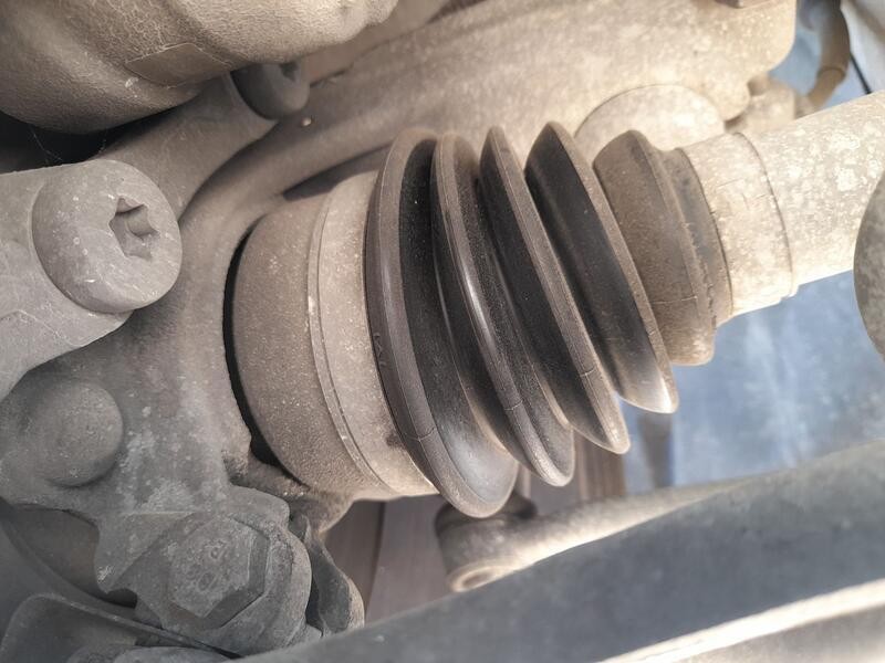 Recambio de transmision delantera derecha para citroën c3 iii (sx) 1.2 vti 82 referencia OEM IAM 9801611280  