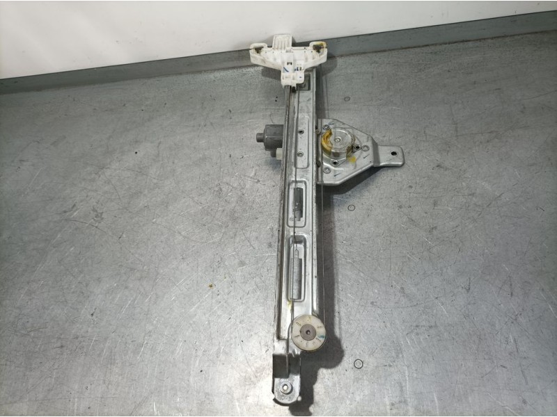 Recambio de elevalunas trasero derecho para jeep compass limited referencia OEM IAM 05074822AAD  ELECTRICO 2 PINS