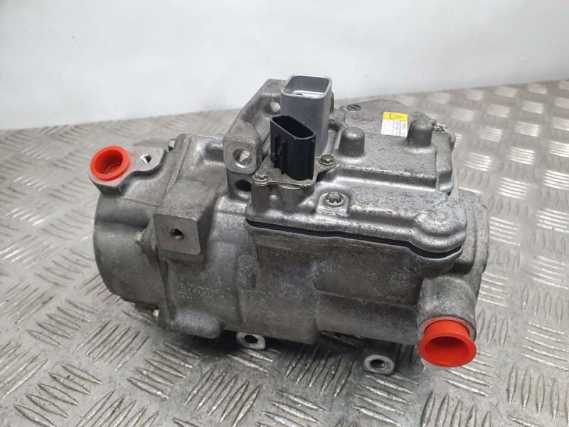 Recambio de compresor aire acondicionado para lexus is 300h referencia OEM IAM 0422000464 DENSO 