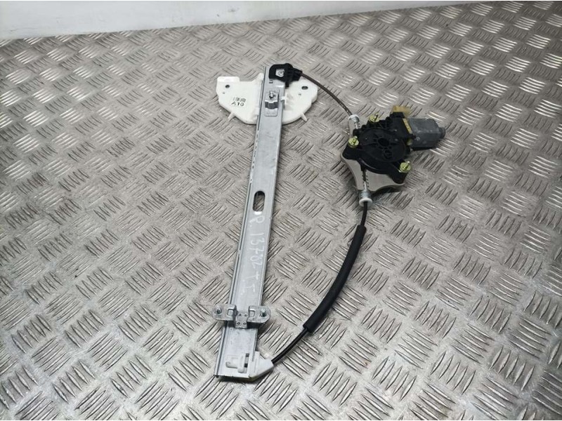 Recambio de elevalunas trasero izquierdo para kia stonic (ybcuv) drive referencia OEM IAM 83401H8100  ELECTRICO 2 PINS