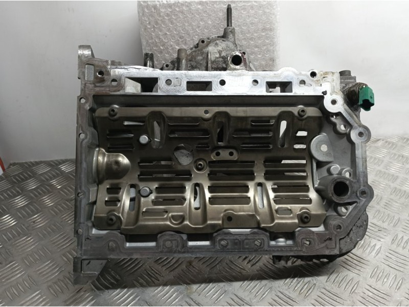 Recambio de subcarter para peugeot 407 coupe 2.7 hdi fap cat (uhz / dt17ted4) referencia OEM IAM 5U3Q6U004DO  