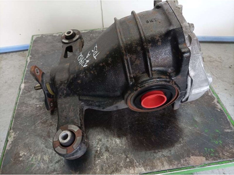 Recambio de diferencial trasero para lexus is 300h referencia OEM IAM 20H170825W  