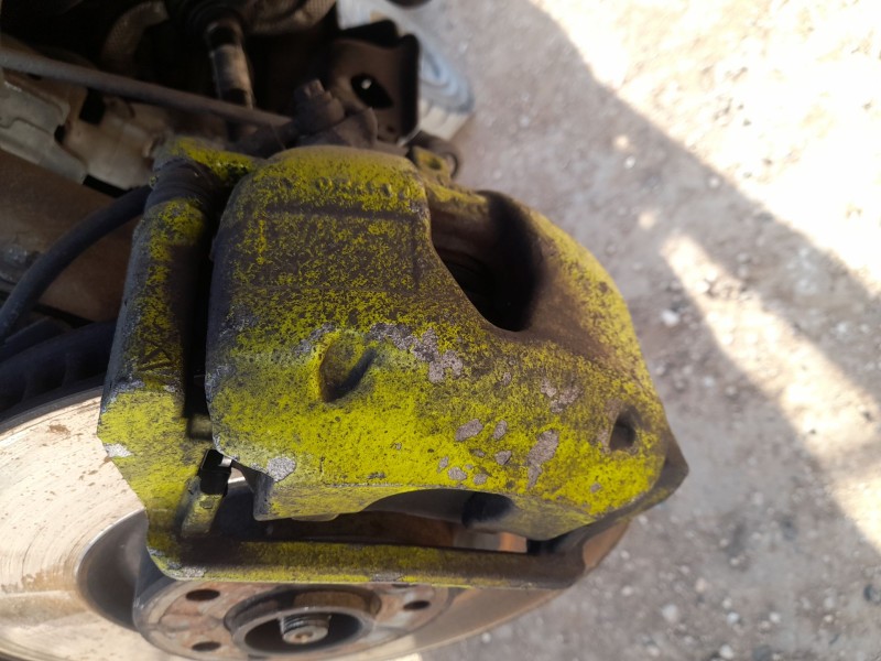 Recambio de pinza freno delantera derecha para peugeot 308 ii (lb_, lp_, lw_, lh_, l3_) 1.6 bluehdi 120 referencia OEM IAM 16104