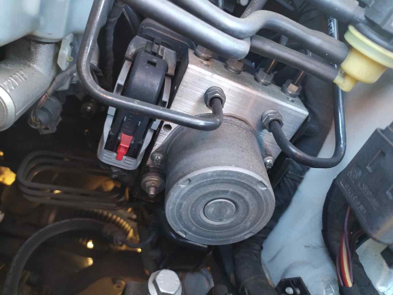 Recambio de abs para volkswagen polo (6c1) edition bmt referencia OEM IAM 6C0614517G  