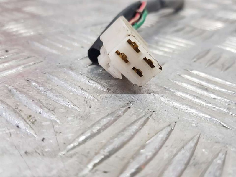 Recambio de piloto trasero derecho para daihatsu terios (j100) cx referencia OEM IAM 22051567  