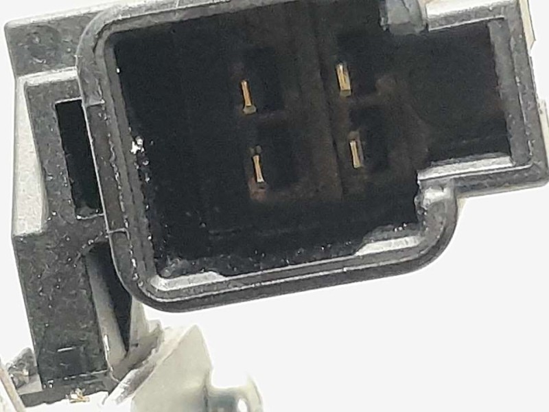 Recambio de motor limpia trasero para kia stonic (ybcuv) drive referencia OEM IAM 98700H8000  4 PINES