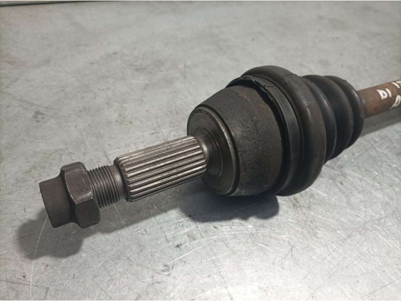 Recambio de transmision delantera izquierda para ford fiesta berlina básico referencia OEM IAM 1005395  