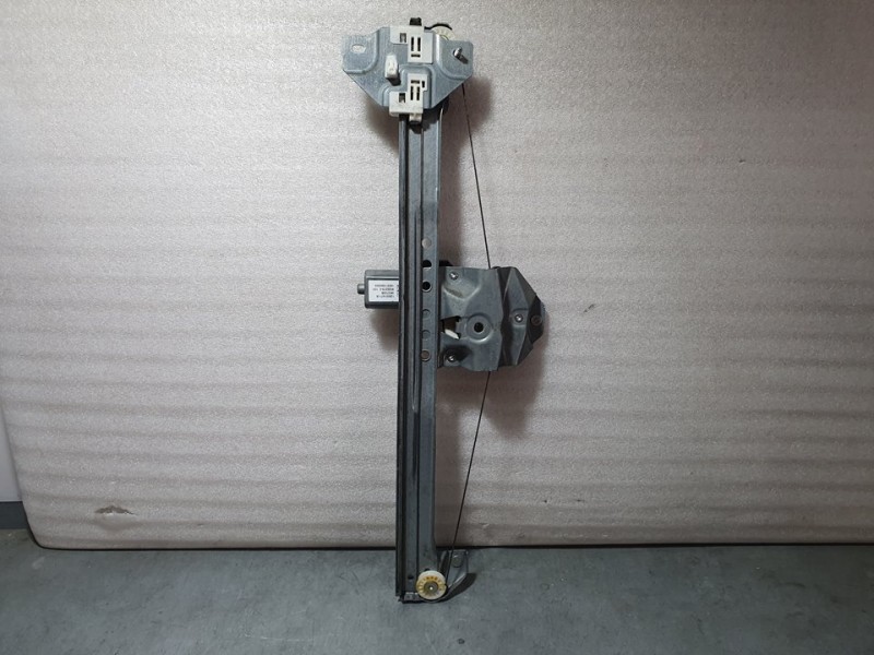 Recambio de elevalunas delantero derecho para dacia dokker ambiance referencia OEM IAM 807209071R  2 PINES