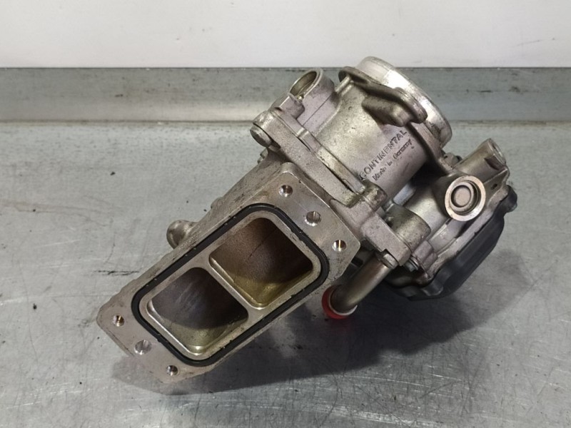 Recambio de caja mariposa para seat leon st (5f8) 2.0 tdi referencia OEM IAM 04L128063T A2C94859900 