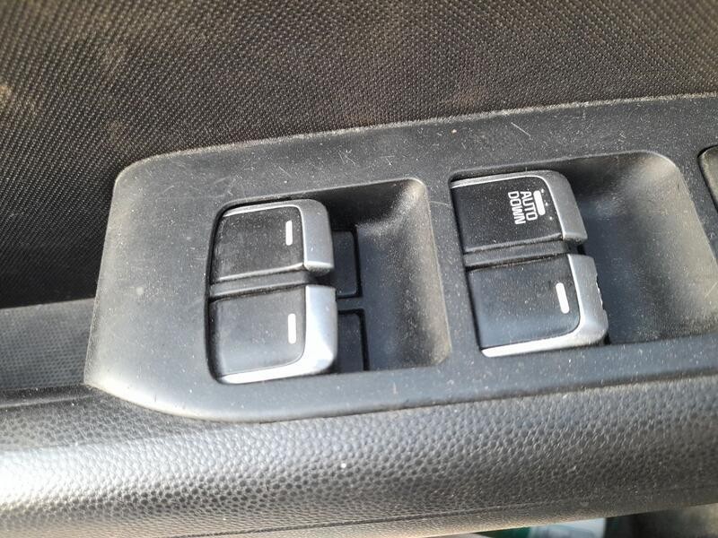 Recambio de mando elevalunas delantero izquierdo para kia soul ii (ps) 1.6 gdi referencia OEM IAM 93570B2000CA C/MANDO RETROVISO