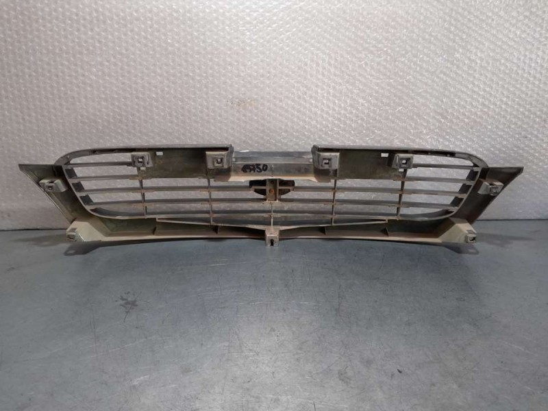Recambio de rejilla delantera para daihatsu terios (j100) cx referencia OEM IAM 5311187424  TOCADA
