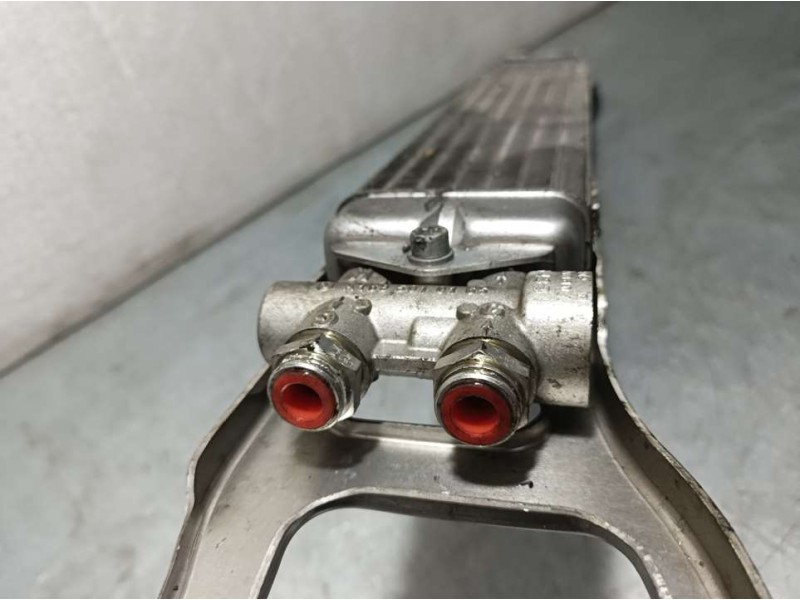 Recambio de radiador aceite para mercedes-benz clase b (w245) 200 cdi (245.208) referencia OEM IAM A1695000200 C727006 BEHR