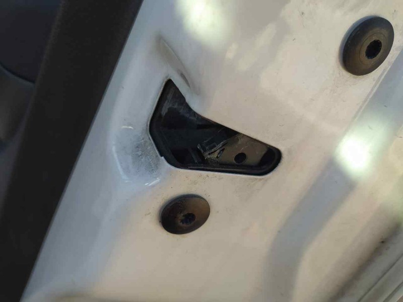 Recambio de cerradura puerta delantera derecha para volkswagen polo (6c1) edition bmt referencia OEM IAM 6R4831056J  