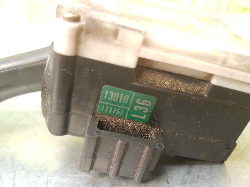 Recambio de mando luces para toyota corolla (e12) 2.0 d-4d linea sol berlina referencia OEM IAM 13010173752  