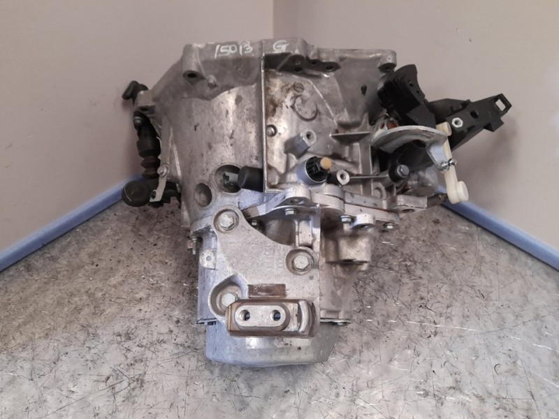 Recambio de caja cambios para citroën berlingo live m referencia OEM IAM 20ET58 8440205B 5VELOCIDADES