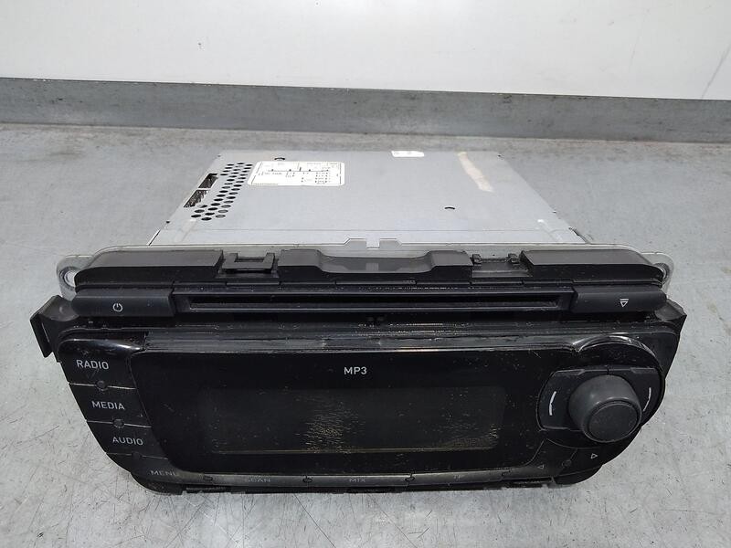 Recambio de sistema audio / radio cd para seat ibiza (6j5) stylance referencia OEM IAM 6J1035153f  