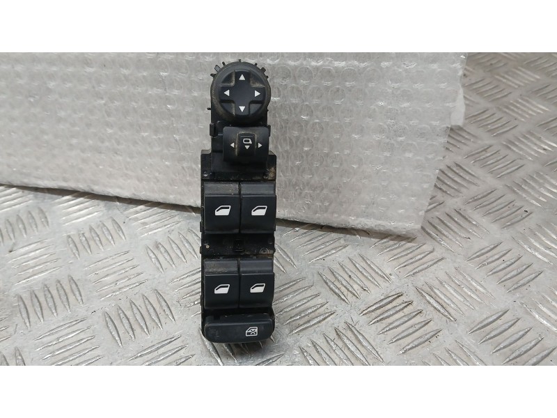 Recambio de mando elevalunas delantero izquierdo para peugeot 3008 ii suv (mc_, mr_, mj_, m4_) 1.2 thp/ puretech 130 (mrhnsm, mr