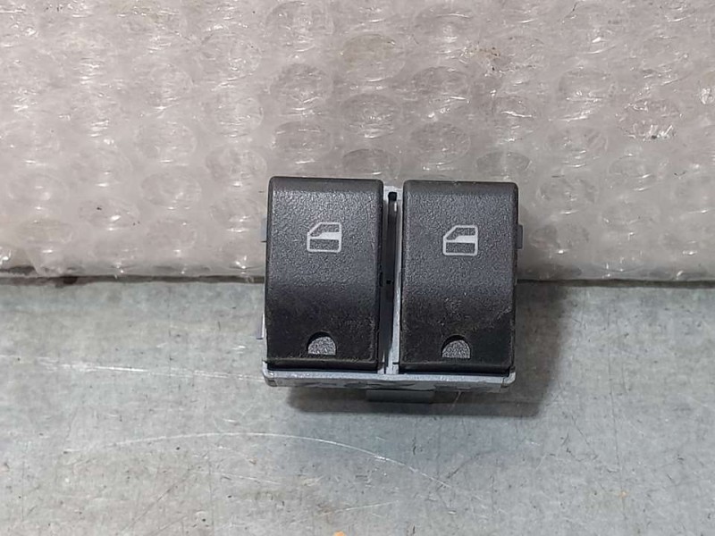 Recambio de mando elevalunas delantero izquierdo para volkswagen polo (9n3) advance referencia OEM IAM 6Q09598589B9  