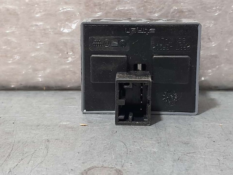 Recambio de mando elevalunas delantero izquierdo para volkswagen polo (9n3) advance referencia OEM IAM 6Q09598589B9  