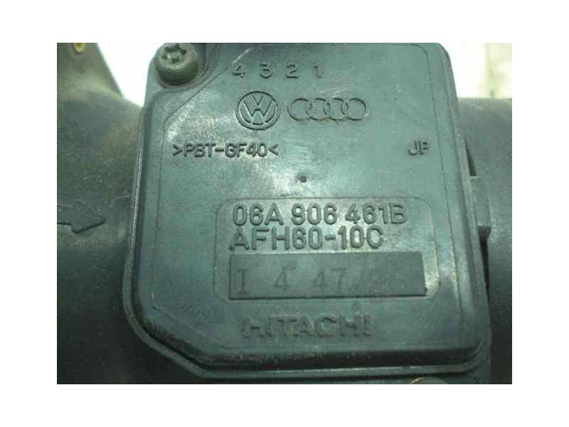 Recambio de caudalimetro para volkswagen golf iv berlina (1j1) highline referencia OEM IAM 06A906461B AFH6010C HITACHI