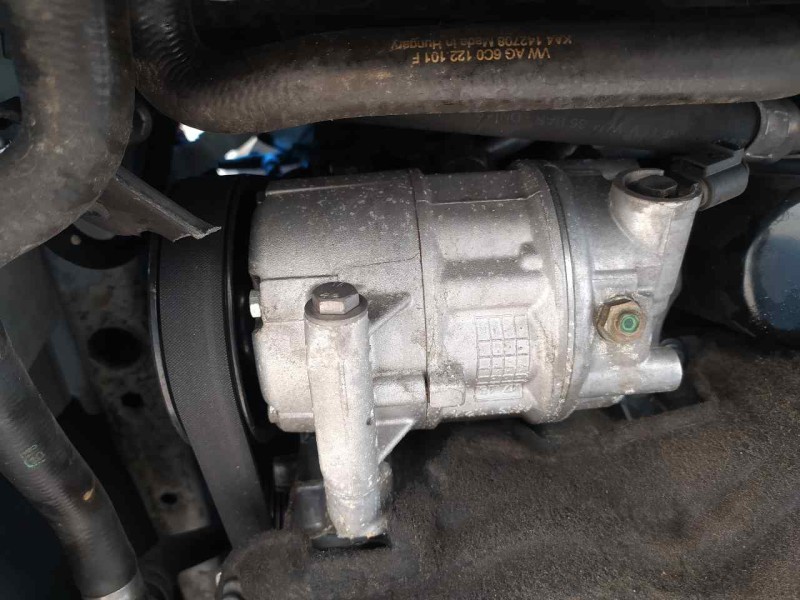 Recambio de compresor aire acondicionado para volkswagen polo (6c1) edition bmt referencia OEM IAM 5Q0820803P  