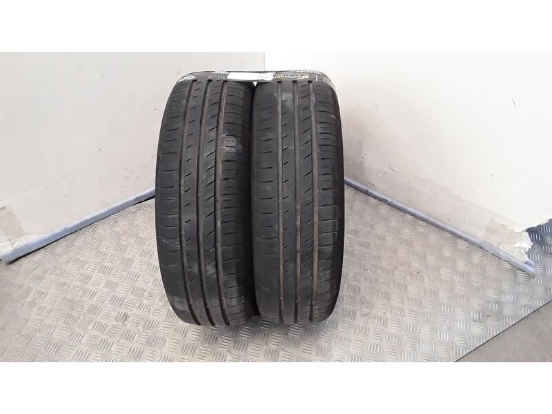 Recambio de neumatico pareja para neumaticos reutilizados - referencia OEM IAM 185651588T KUMHO 185/65/15/88T