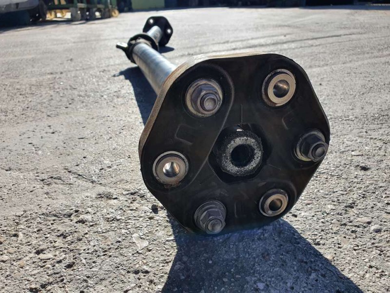 Recambio de transmision central para lexus is 300h referencia OEM IAM 3710053150  