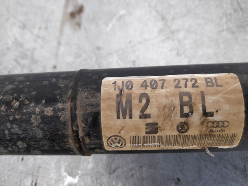 Recambio de transmision delantera derecha para skoda octavia berlina (1u2) 1.6 glx (74kw) referencia OEM IAM 1JO407272BL  