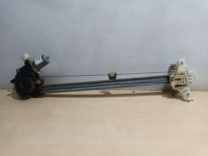 Recambio de elevalunas delantero izquierdo para suzuki baleno glx referencia OEM IAM  6 PINS ELECTRICO