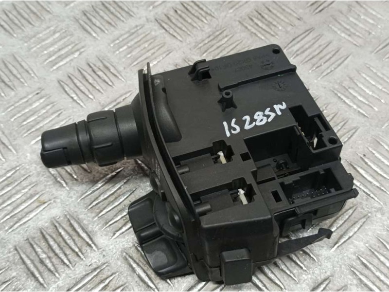 Recambio de mando limpia para renault grand modus authentique referencia OEM IAM 88103009429 028902769 